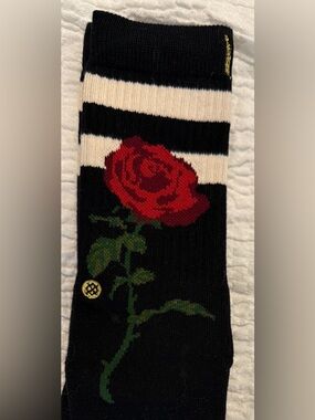 Stance NWOT Rose Graphic Crew Socks Black Red Floral Streetwear